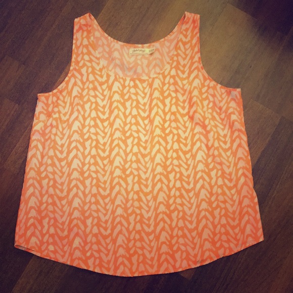 XL orange and white top. Polyester. - Picture 1 of 1